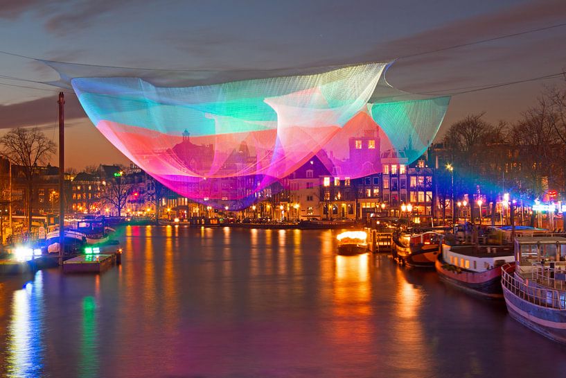 Licht festival in Amsterdam Nederland bij zonsondergang by Eye on You