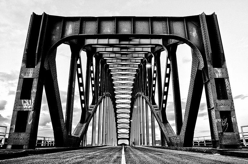 IJssel bridge Zwolle by Taco Bijlsma