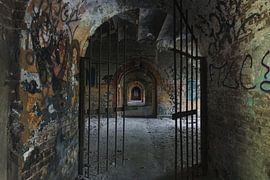 Oude gang 2 by Jacco van der Giessen