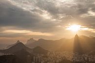 Zonsondergang over het Christus beeld in Rio de Janeiro van Armin Palavra thumbnail