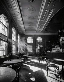 Lost Places koffiebar met twee verdiepingen