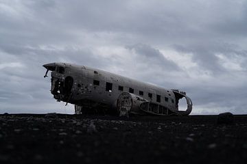 Vliegtuigwrak, IJsland van Joost Jongeneel