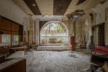 Lost Place - salle de bal abandonnée - auberge sur Gentleman of Decay