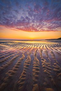 Au-delà - Coucher de soleil sur la plage de Burgh-Haamstede en Zélande
