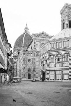 's ochtends vroeg bij de Duomo, de kathedraal van Florence, Italie van Alexandra Vonk