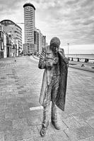 Man beeld langs de boulevard in Vlissingen