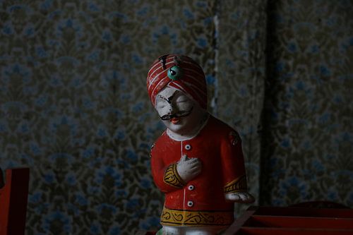 Nahaufnahme-Figur von Wonderland of Decay