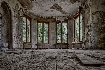 Habillage de vitrine (urbex) sur Jaco Verheul