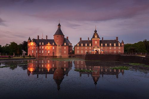 Waterburcht Anholt Duitsland bij avond