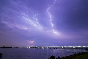 Gewitter über Moerdijk von Freek van den Driesschen