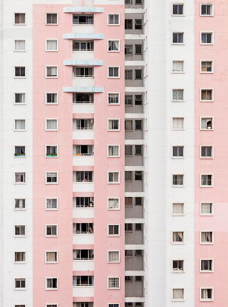 Flat by Nathalie Brugman
