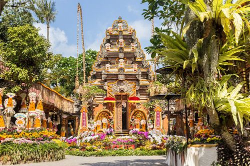 Tempel en tuin van het paleis in Ubud op Bali
