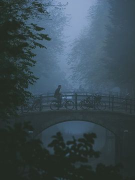 Sieben Brücken im Nebel #1 von Roger Janssen