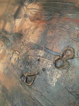 Patina aus rissiger Bronze