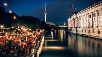 Berlin at Night: Strandbar Mitte by Alexander Voss