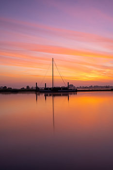 Sunrise on the leak near Culemborg