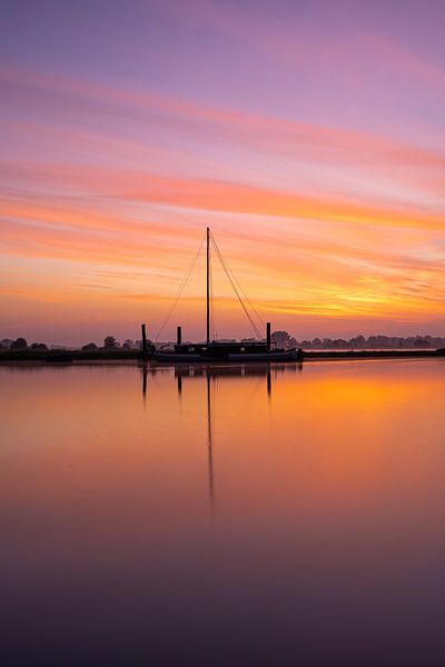 Sonnenaufgang über dem Leck bei Culemborg von Albert Lamme