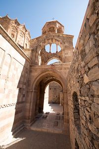 Église St Stephen / Kelisa Darré Sham