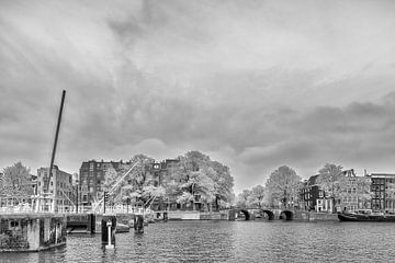 The Amstel locks - Amsterdam by Tony Buijse