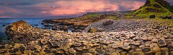 Zeshoekige basaltzuilen - Giant's Causeway in Noord-Ierland