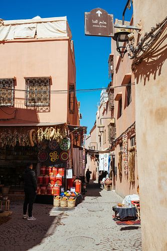 Een straat in marrakech