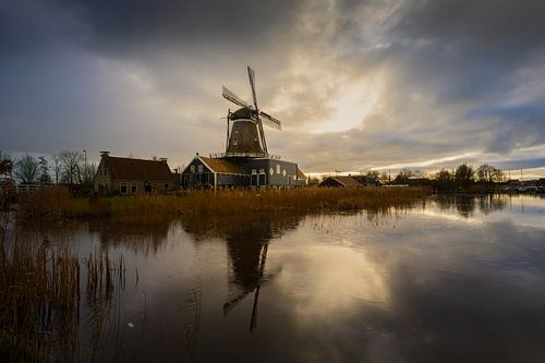 Winter Rest at Mill The Rat in IJlst - Ice, Clouds and Reflections
