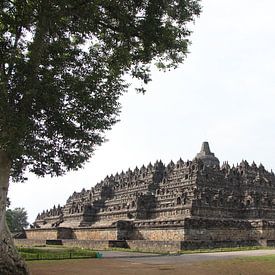 Borobudur - Yogjakarta, Java, Indonesië van Stefan Speelberg