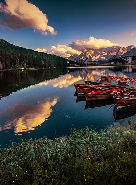 Lake Misurina by Alex Neumayer