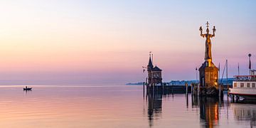 Vissers en Imperia in Konstanz aan het Bodenmeer van Werner Dieterich