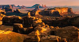 Zonsopkomst Hunts Mesa, Monument Valley van Henk Meijer Fotografie