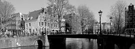 Amsterdam, Bridge at Brouwersgracht and Herengracht by Amsterdam Highlights