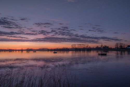 Gierpont bij pont op de Nederrijn in de Betuwe