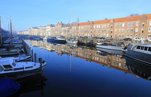 Middelburg durch einen Spiegel