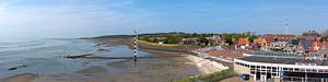 Vlieland, Panoramablick auf das Dorf und das Wattenmeer 