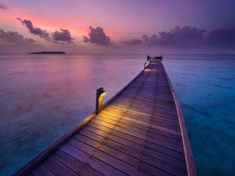 Pont courbe au coucher du soleil par Denis Feiner