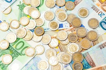 Verschillende euro's biljetten en munten