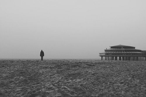 Scheveningen wandelaar