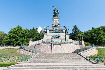 Het Niederwald monument bij Rüdesheim am Rhein van Wim Stolwerk