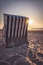 Strandstoel bij zonsondergang - Norderney van Steffen Peters thumbnail