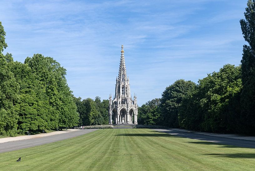 Monument à la dynastie par Richard Wareham