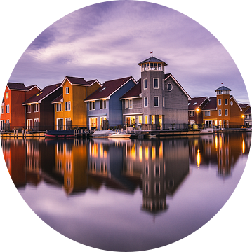 Fine-art foto van het Reitdiephaven in Groningen tijdens het blauwe uur van Harmen van der Vaart
