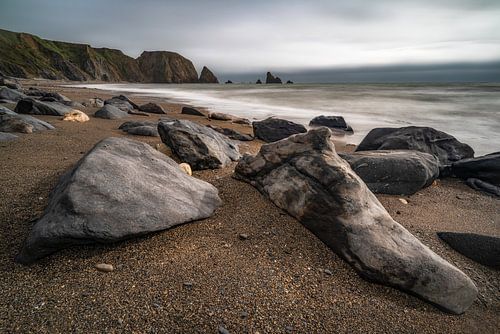 Pierres sur la plage de Benvoy - Irlande sur Peter Bijsterveld