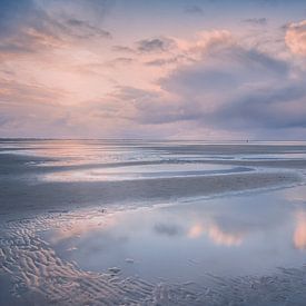 Sunset in Holland van Roelie Steinmann