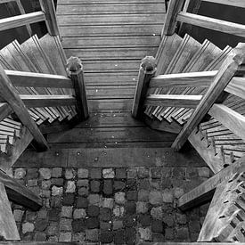 Symmetrie in der Treppe von Marianne Kemmeren