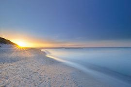Lever de soleil sur une plage déserte de la mer du Nord sur Christina Bauer Photos