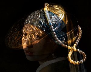 Girl with a Pearl Earring "Mata Hari Edition". von Truckpowerr