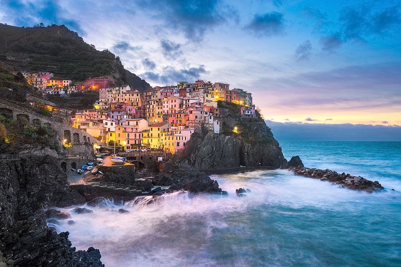 Manarola bij nacht van Michael Abid