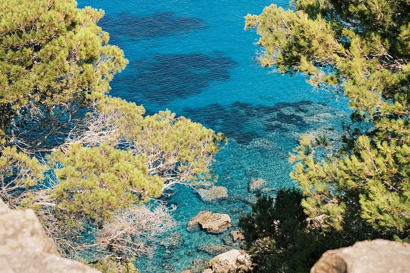 Falaises et vagues : La côte spectaculaire d'Ibiza 5 // Ibiza // Photographie de nature et de voyage par Diana van Neck Photography