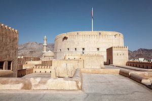 Fort historique sous un ciel dégagé