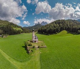 Chiesetta di San Giovanni in Ranui, Val di Funes, Sankt Magdalena, Südtirol - Alto Adige, Italy by Rene van der Meer